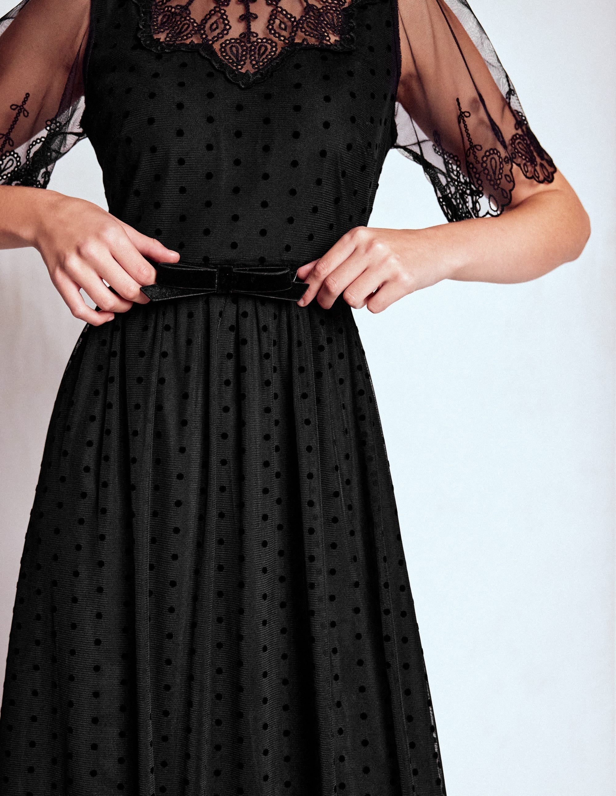 Skinny Bow Belt-Black Velvet